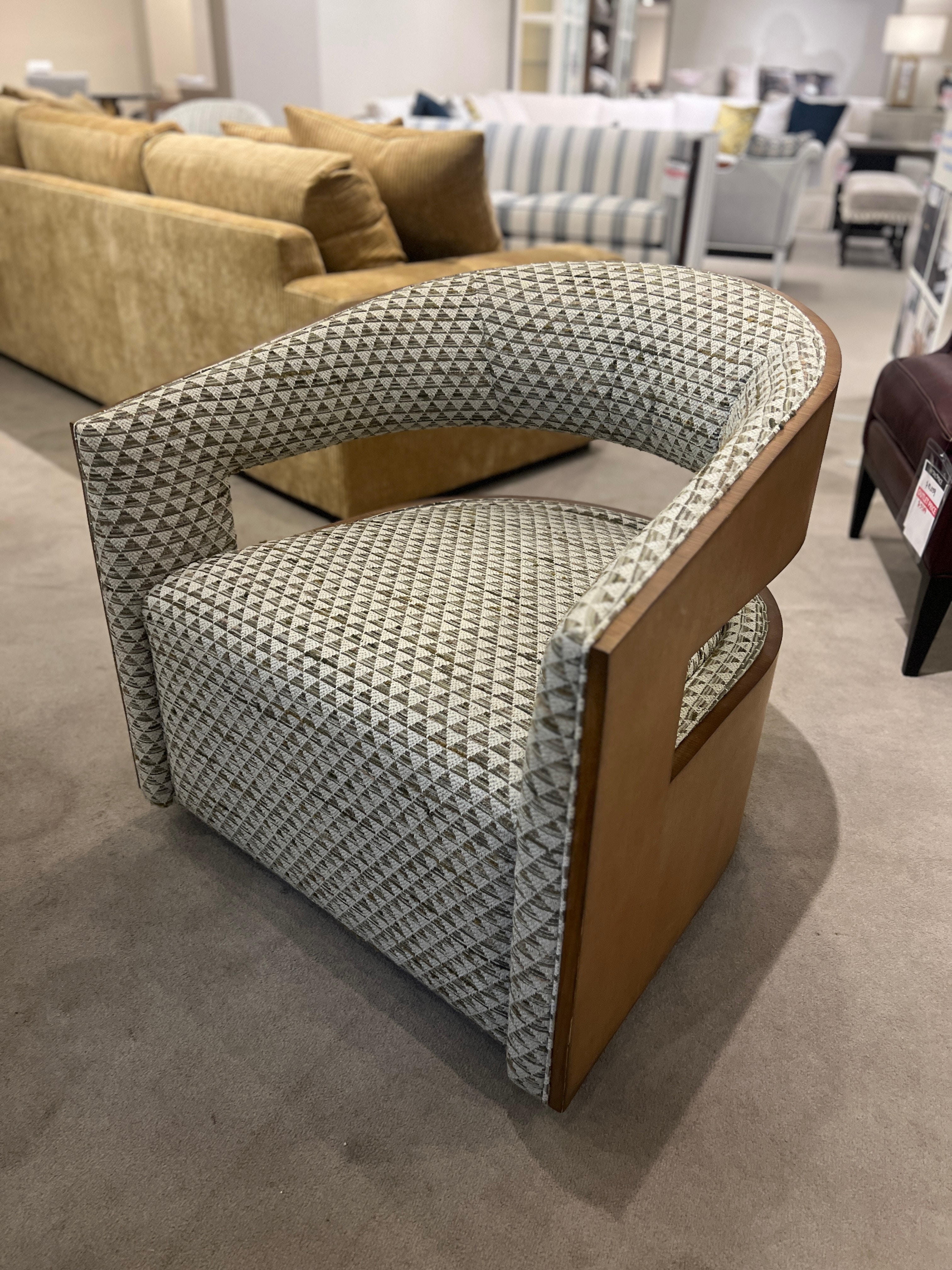 Century Furniture Factory Outlet Brayden Swivel Chair CCC3107-8/200