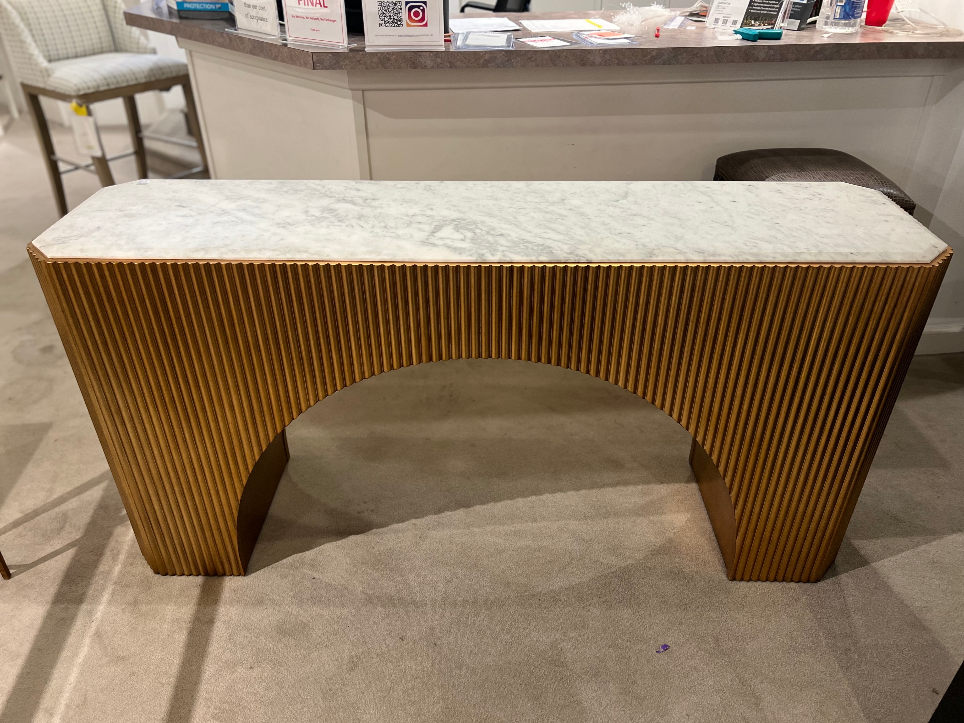 Hancock and Moore Factory Outlet Bellini Chair 6701/130