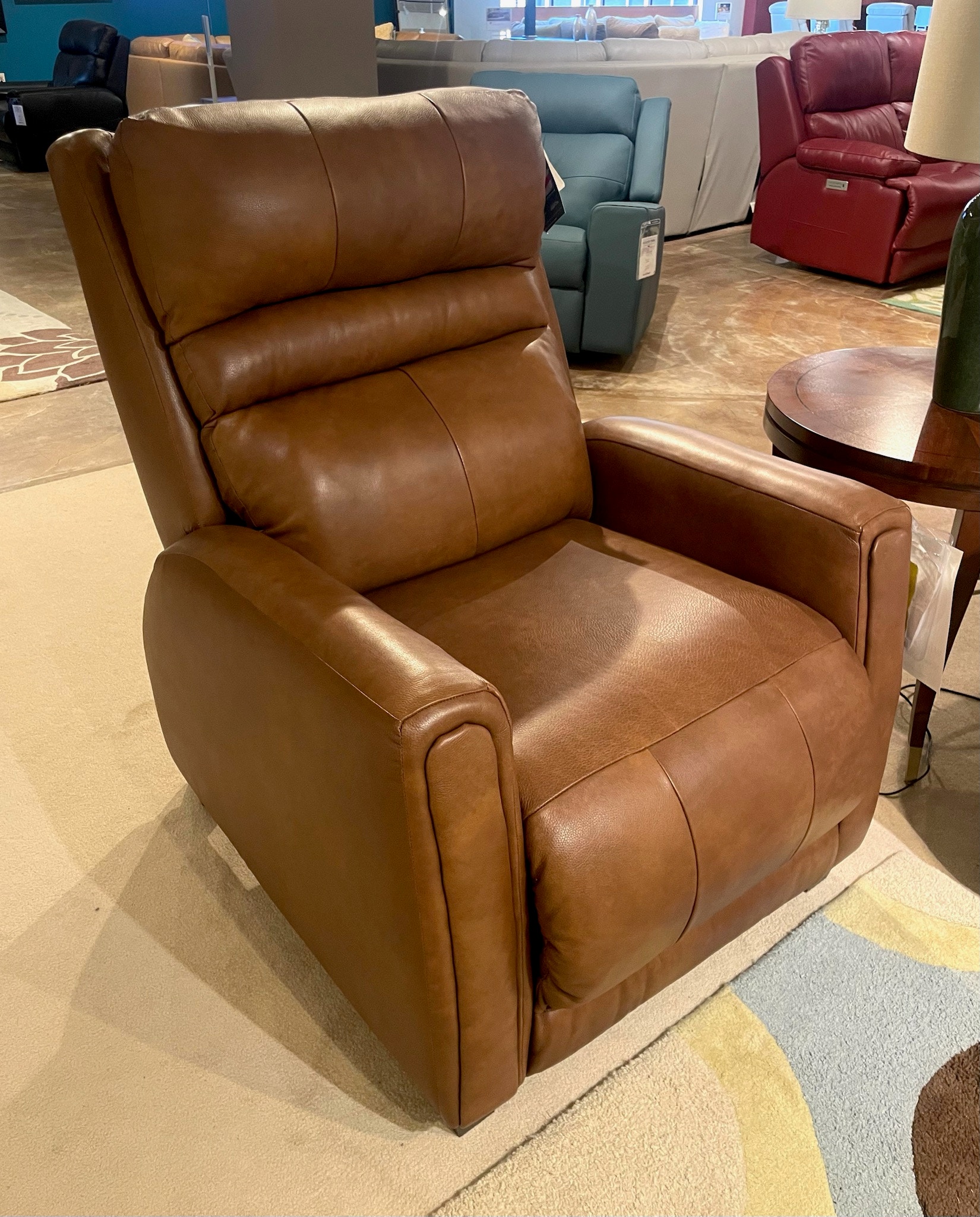 Hickory Park Clearance Turbo Power Recliner by Southern Motion Furniture 6085-95P