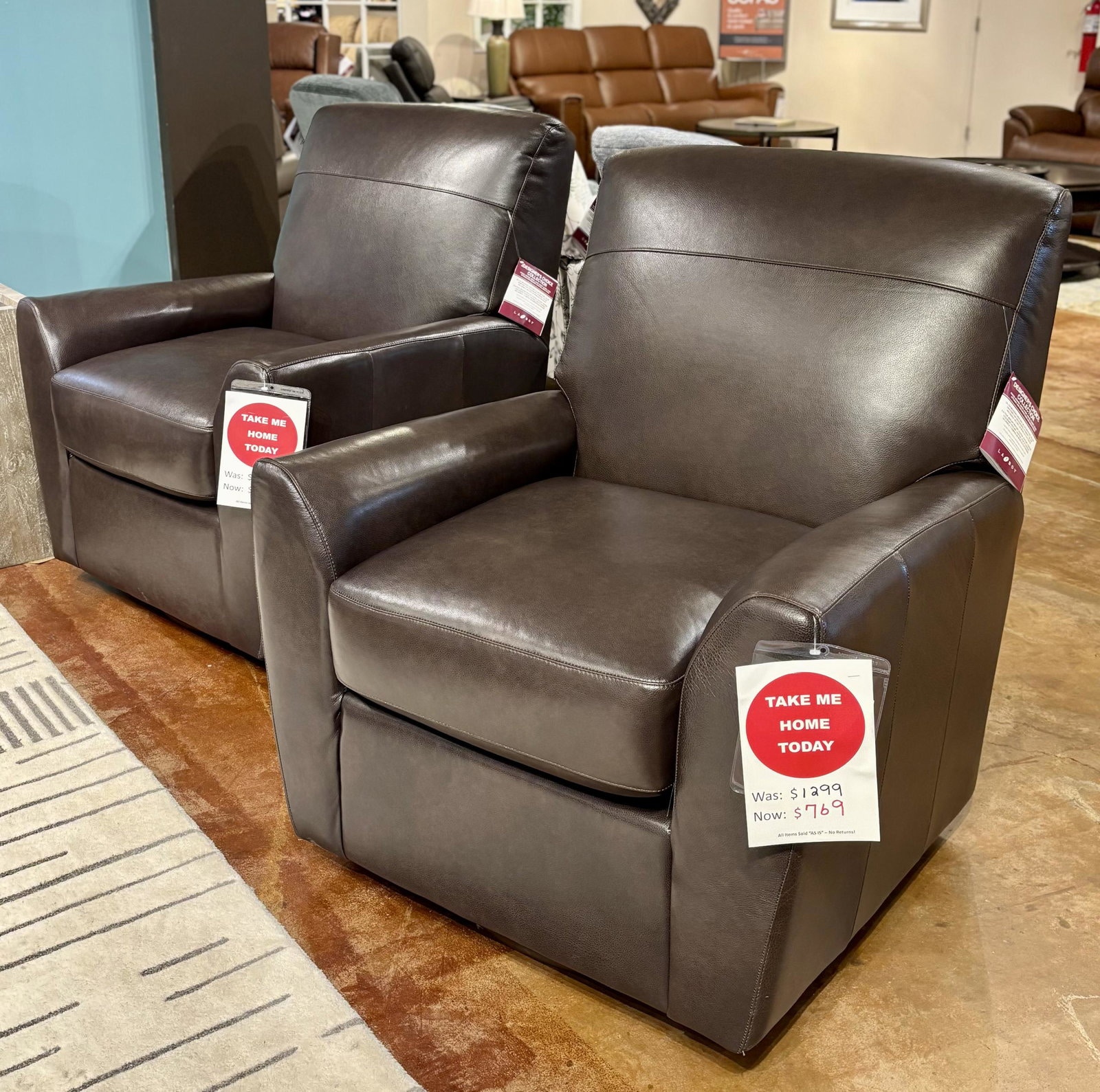 Hickory Park Clearance Dora Swivel Rocker by La-Z-Boy 230-294