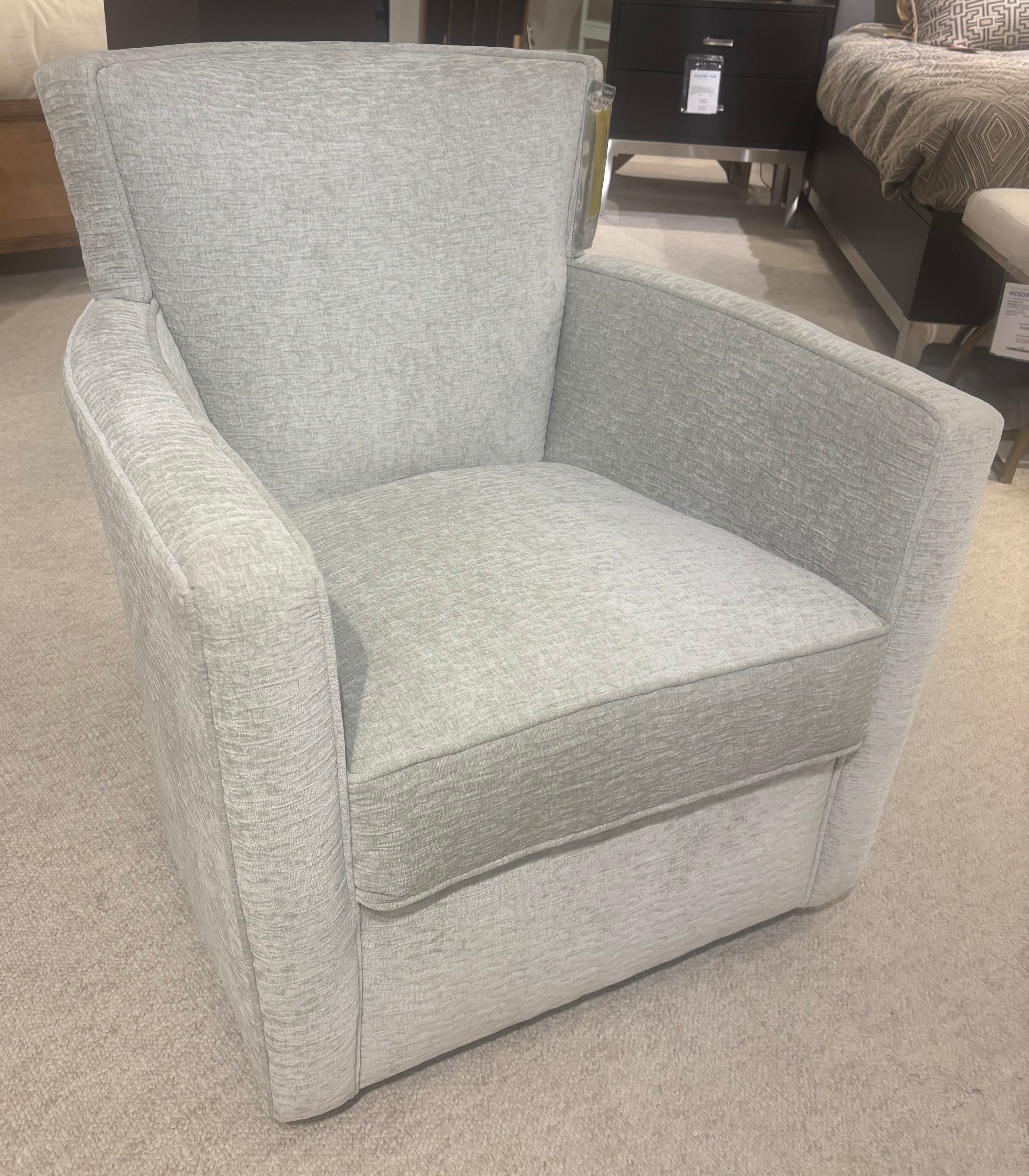Hickory Park Clearance Aster Swivel Chair by Fairfield Chair 5421-31