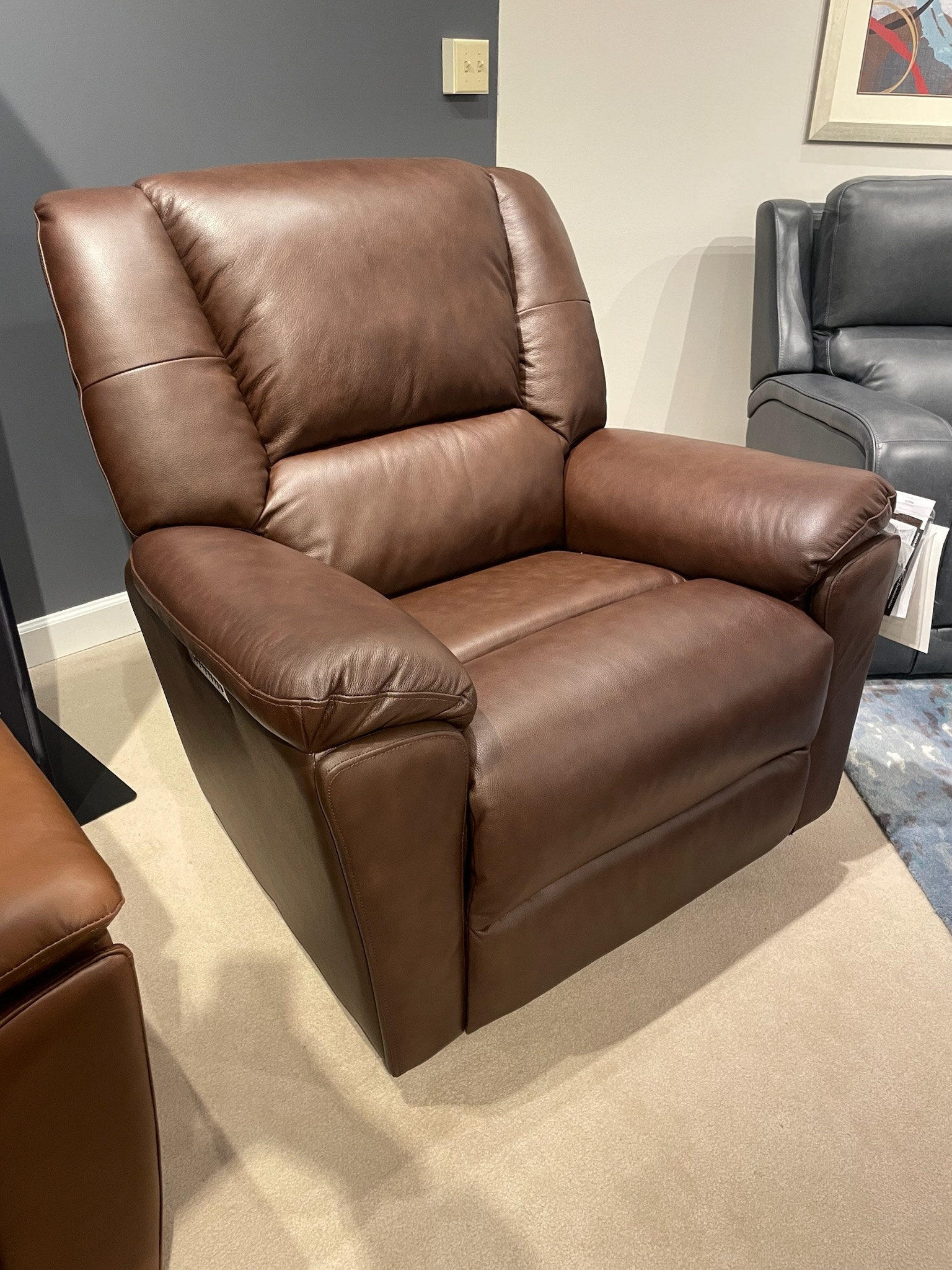 Hickory Park Clearance Plush Power Recliner by Flexsteel Furniture Q3432-54