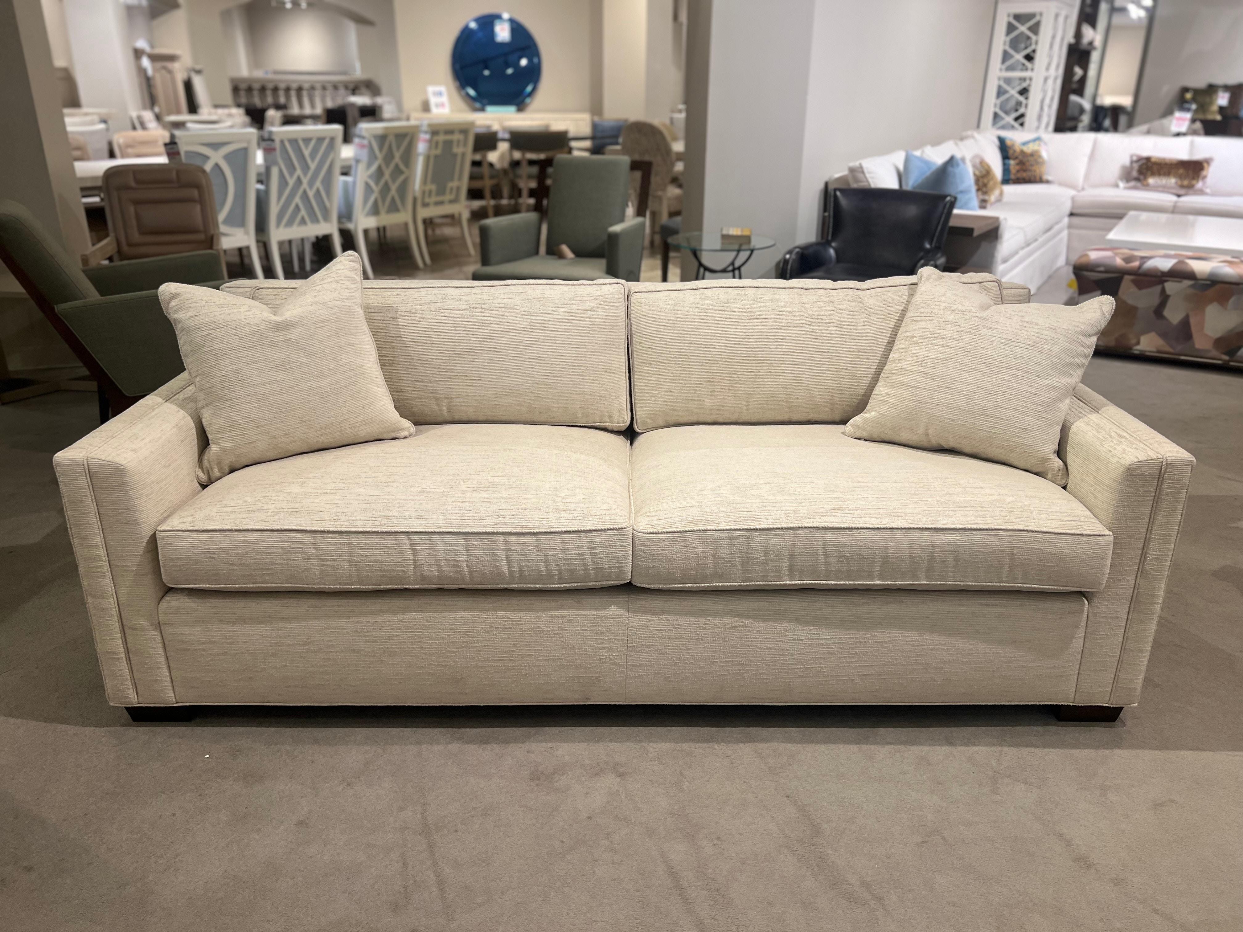 Century Furniture Factory Outlet Hughes Apt Sofa AE-22-1065APT/260