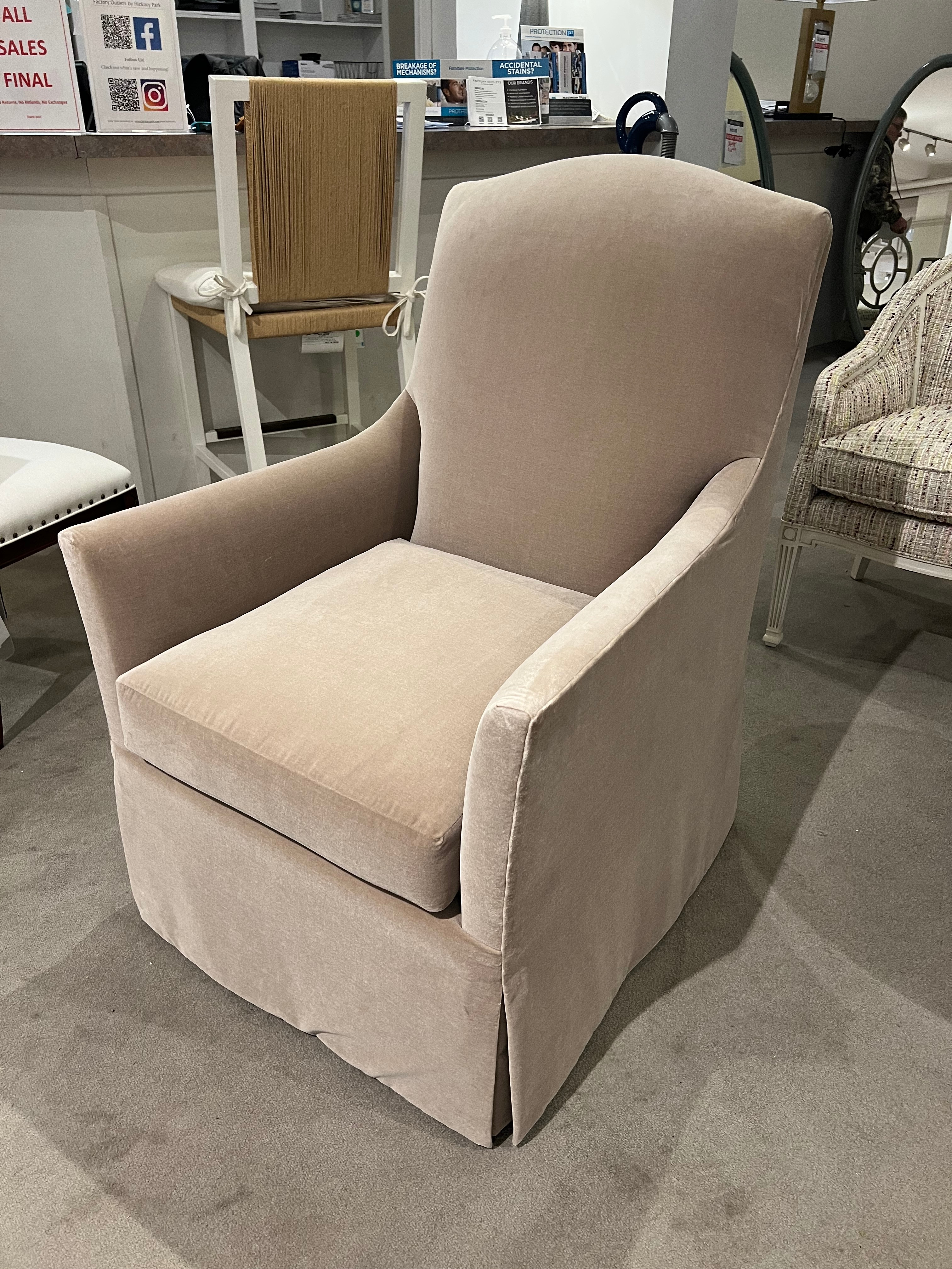 Hickory Chair Factory Outlet Willow Chair HC1311-24/310