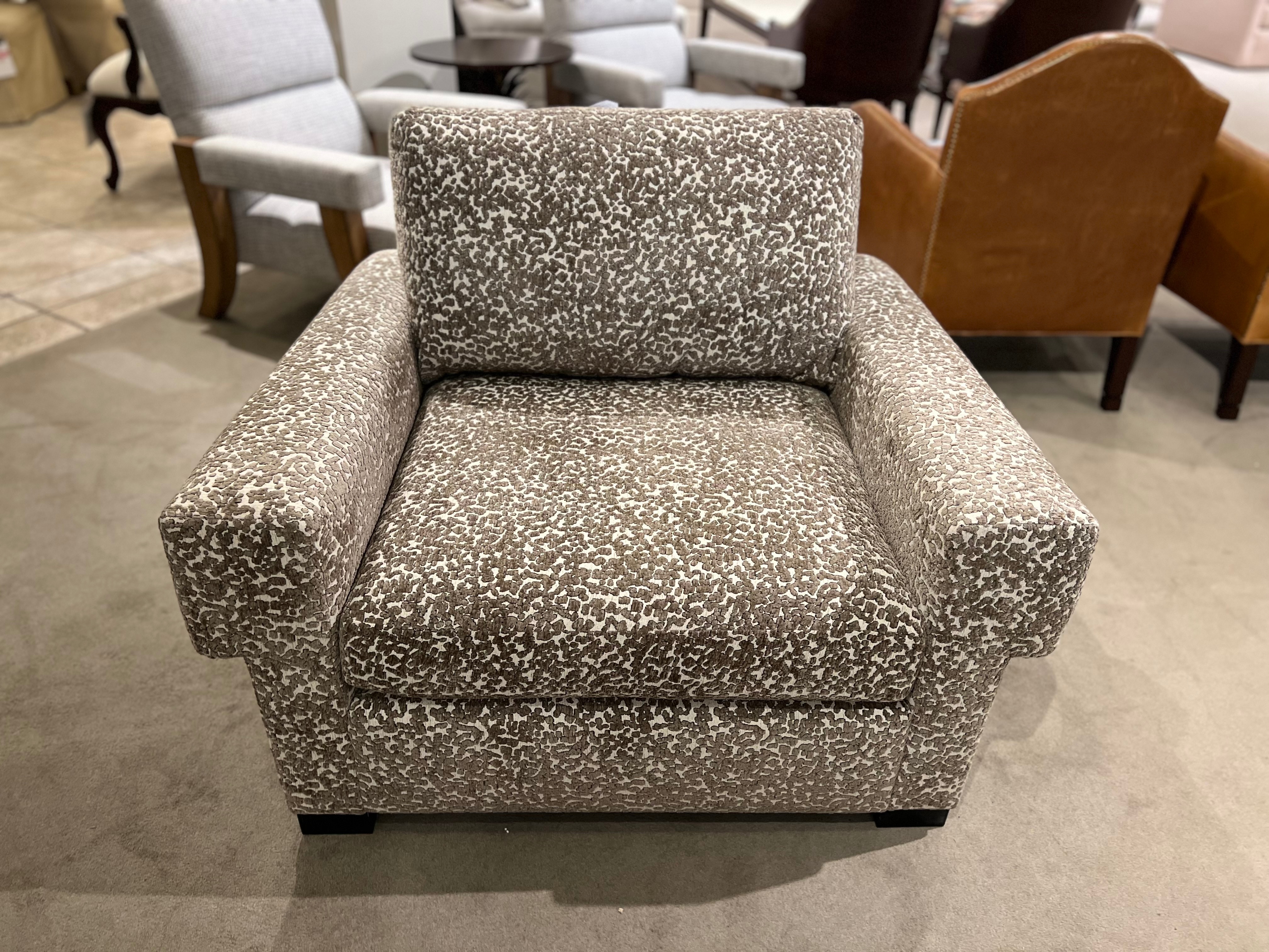 Century Furniture Factory Outlet Great Room Chair LTD7100-6/240