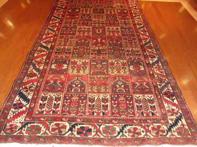 Roya Rugs One-of-a-Kind Fine Antique Persian Bakhtiari Area Rug 3199