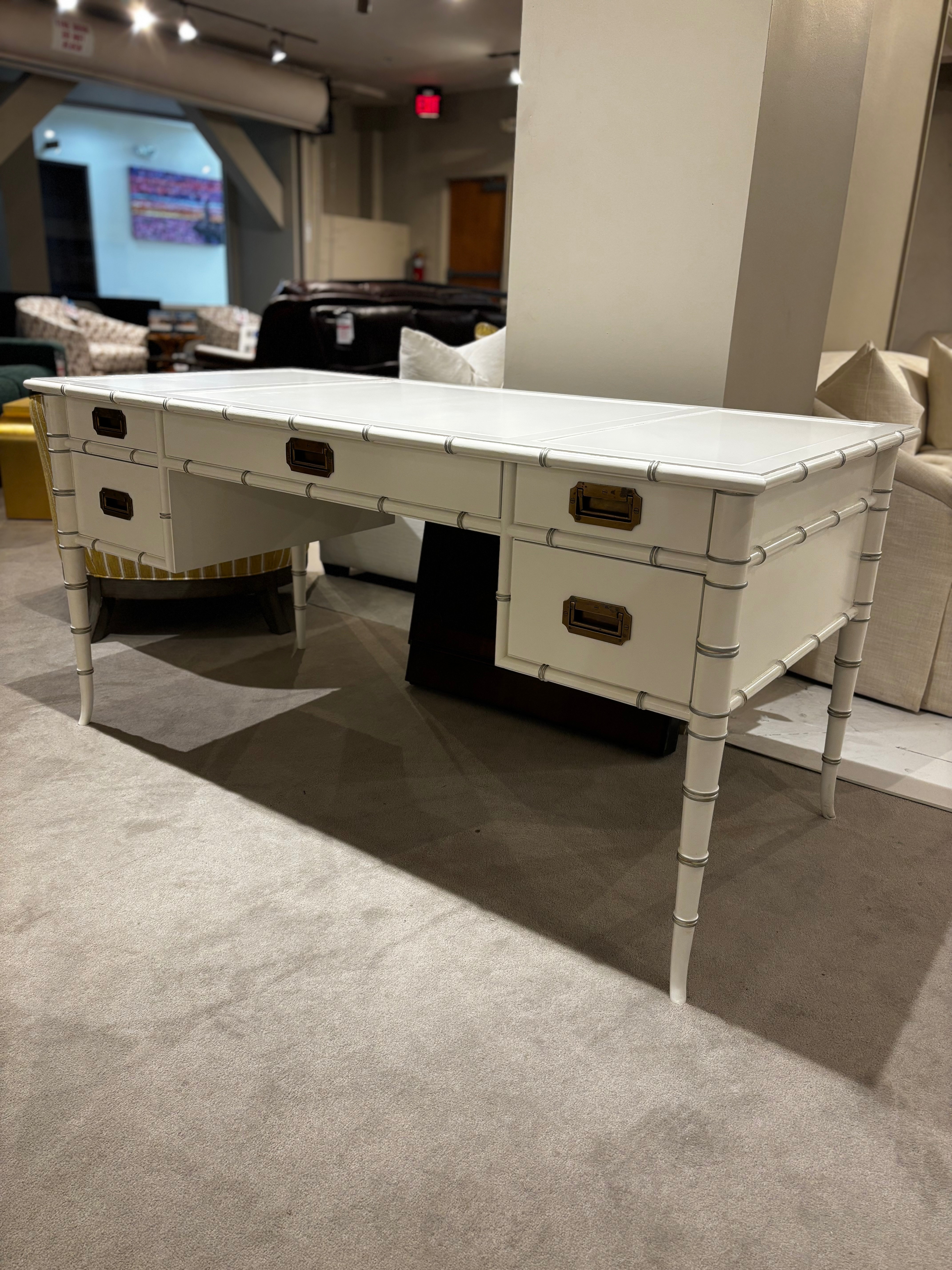 Highland House Factory Outlet Daphne Desk HH28-130/20