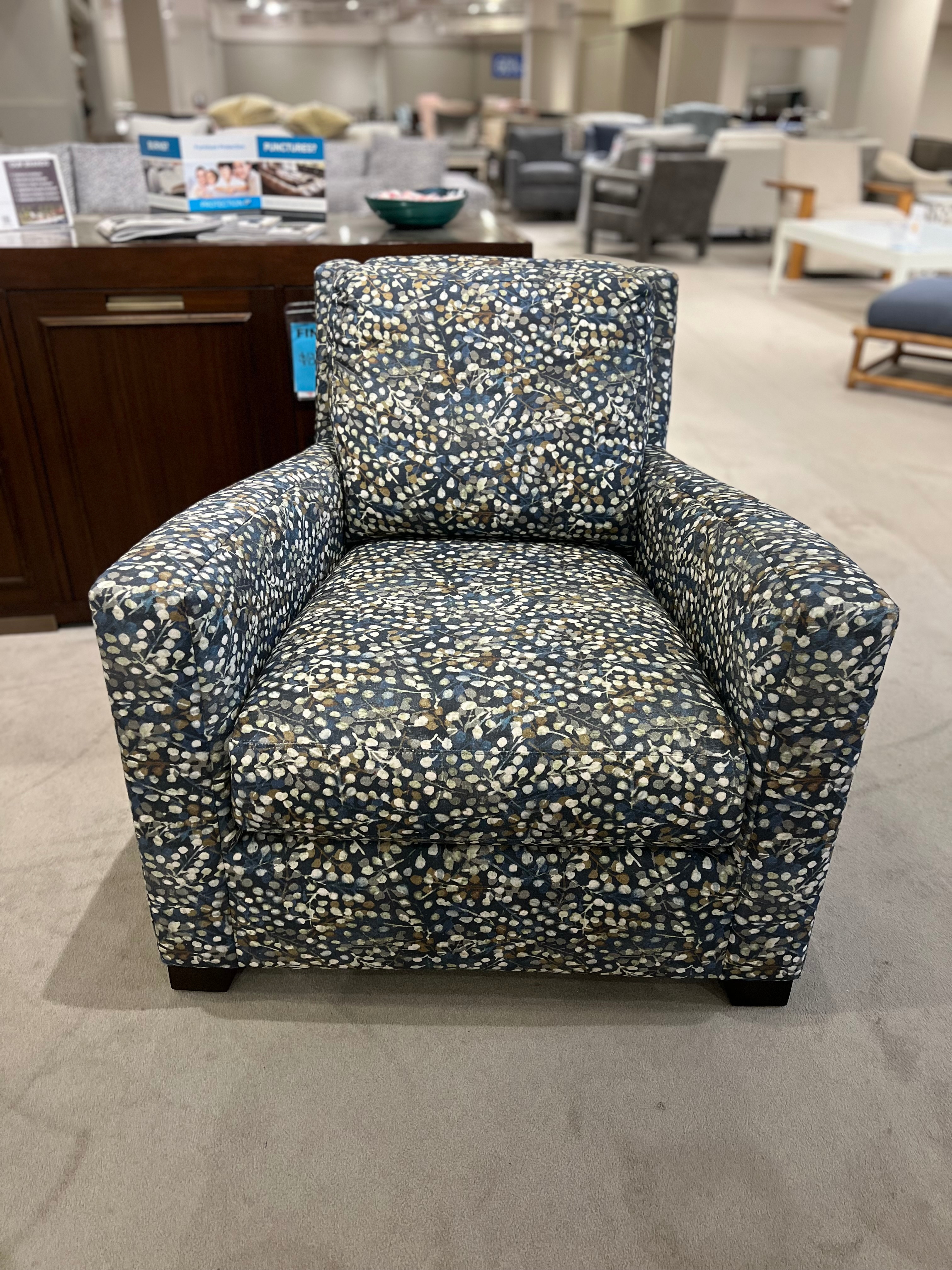 Century Furniture Factory Outlet Nate Chair LTD5256-6/180