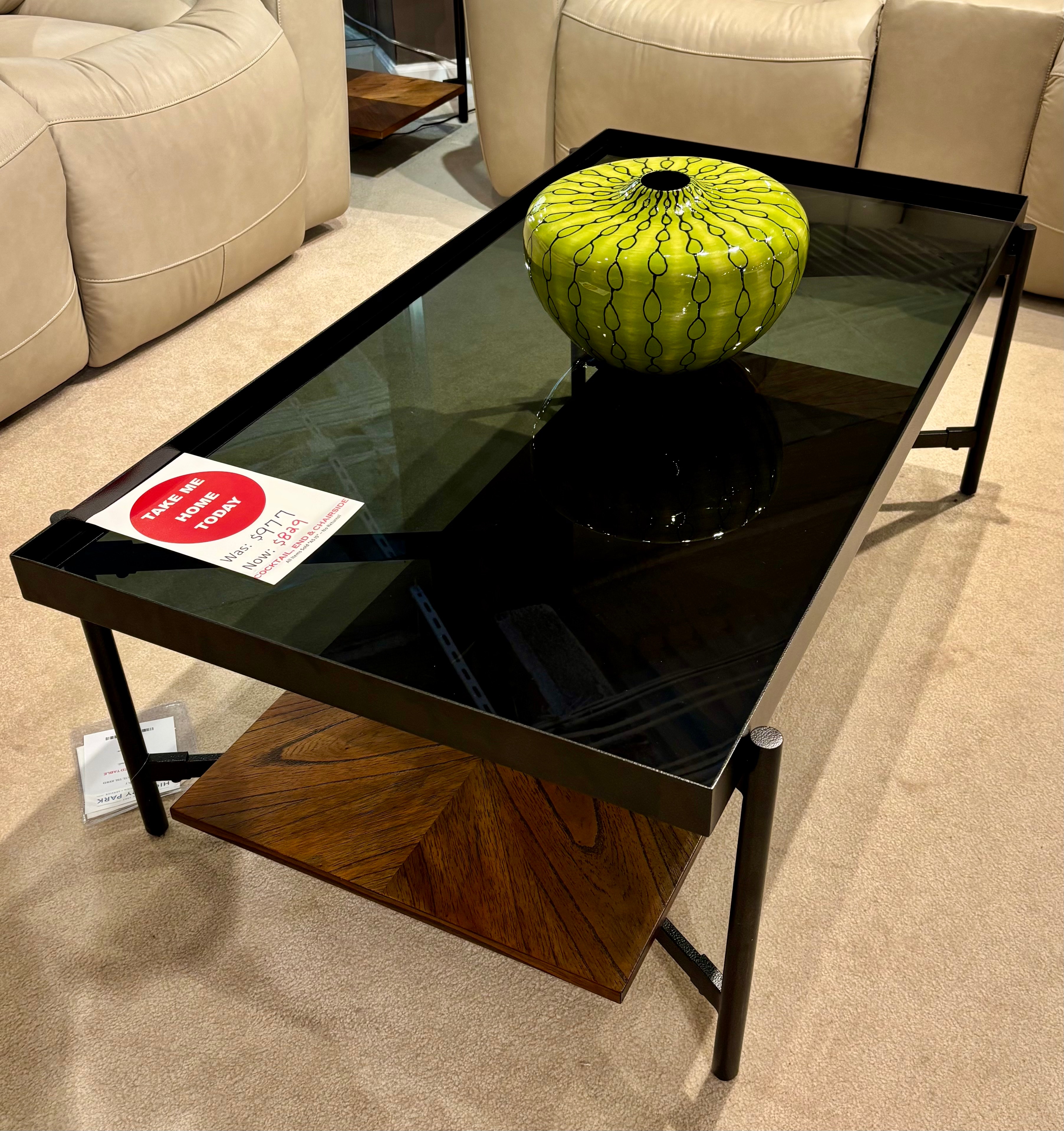 Hickory Park Clearance Table Group by Riverside Furniture 31502/31509/31540
