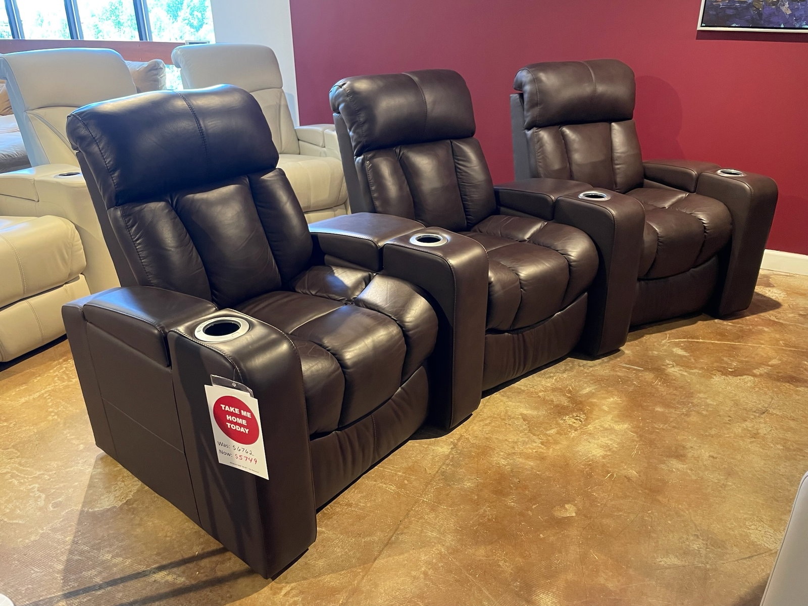 Hickory Park Clearance Paragon Theater Seating by Palliser 41417