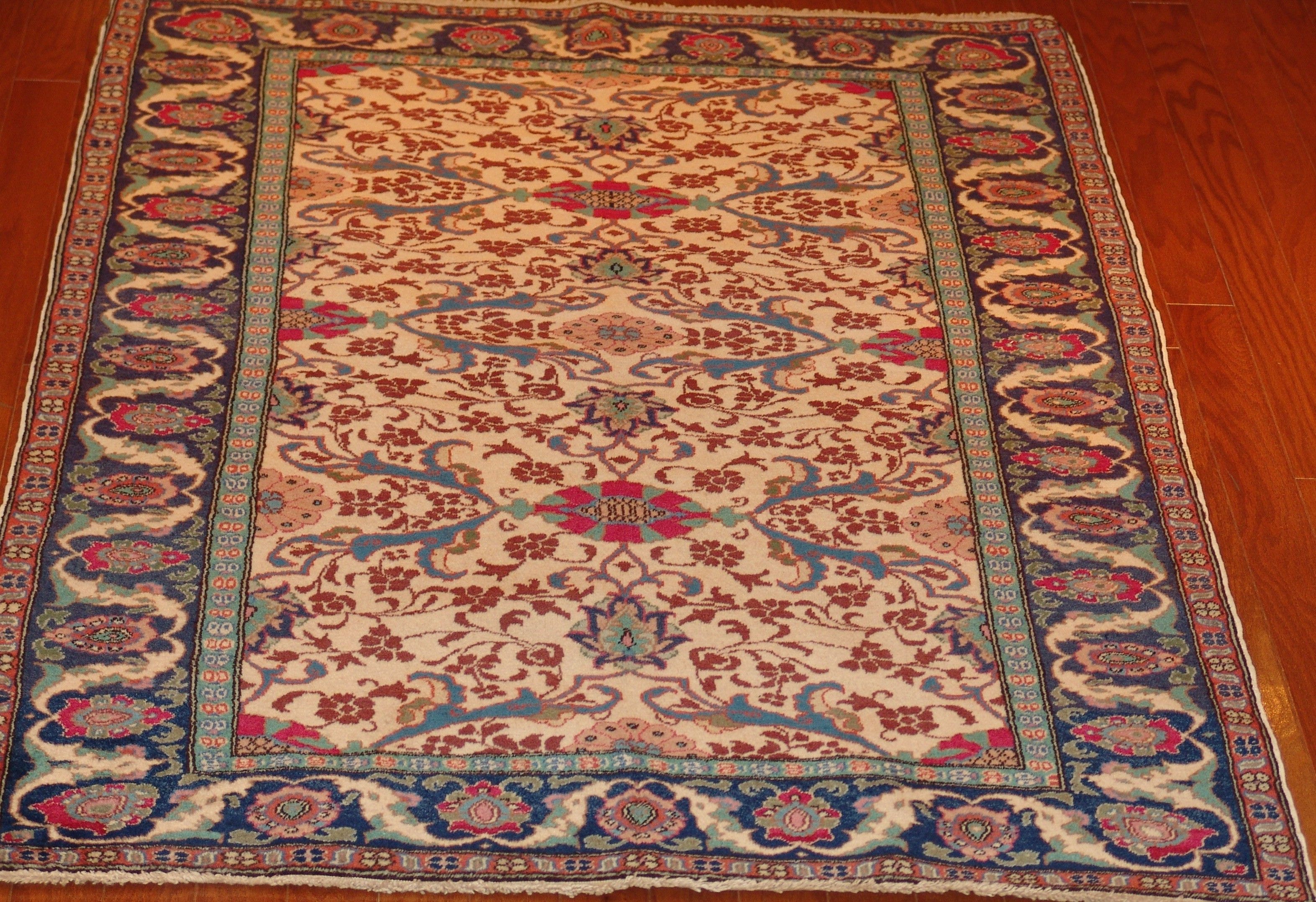 Roya Rugs One-of-a-Kind Fine Antique Turkish Area Rug 6135