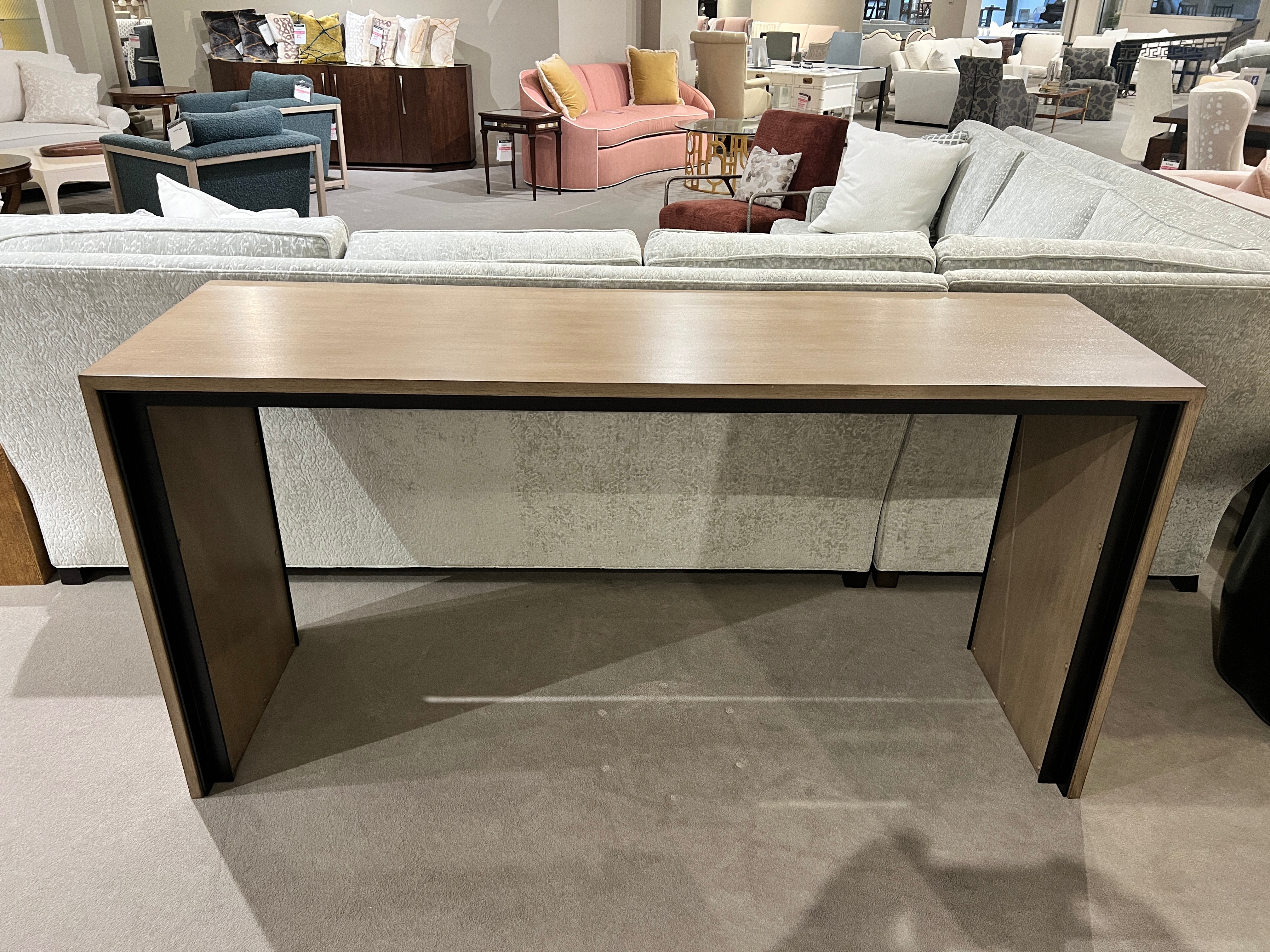 Hickory Chair Factory Outlet Weir 72 Console HC7292-70/370
