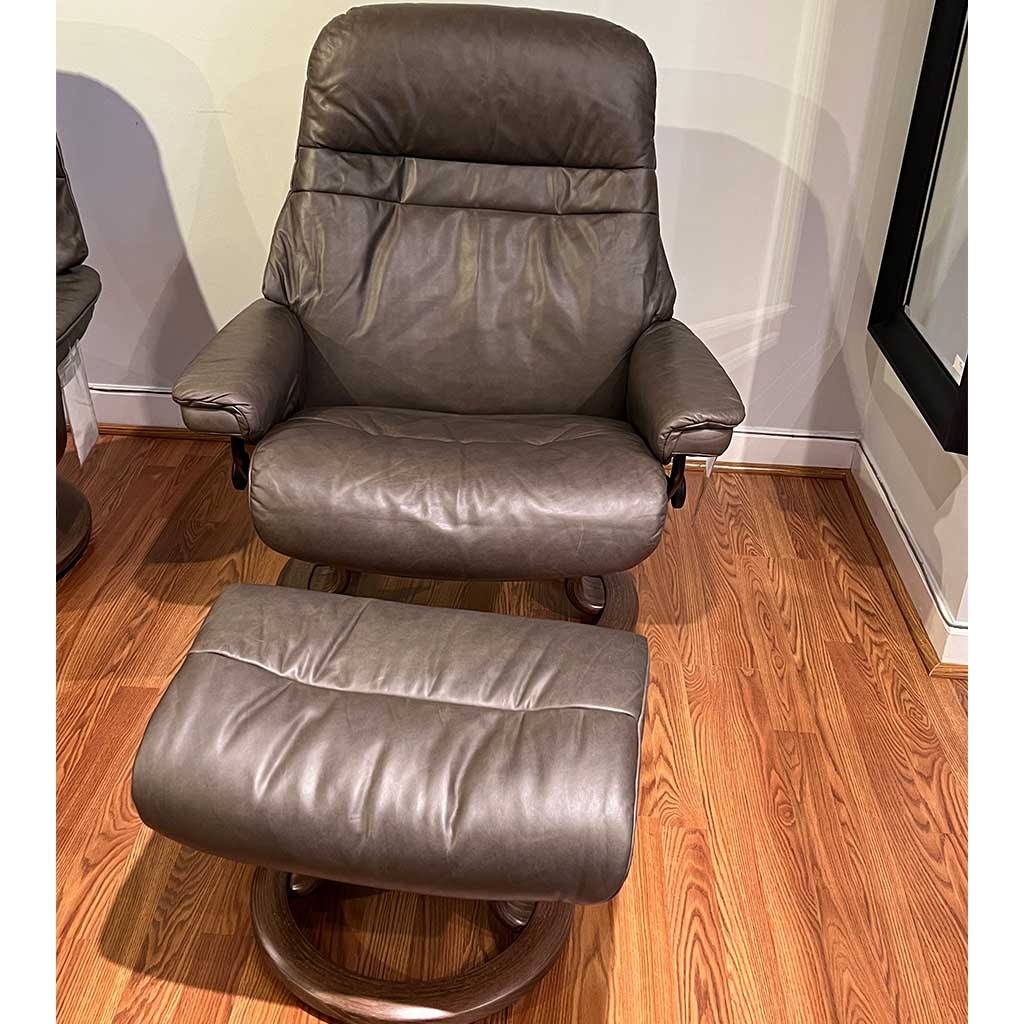 Leather discount recliner clearance