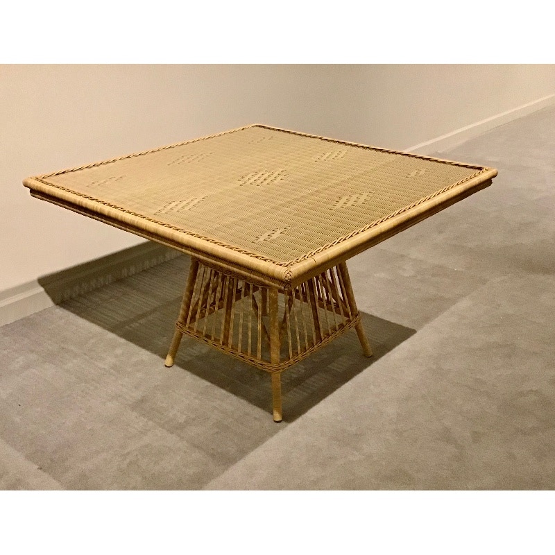 Century Furniture Factory Outlet OutdoorPatio Outdoor Dining Table D40