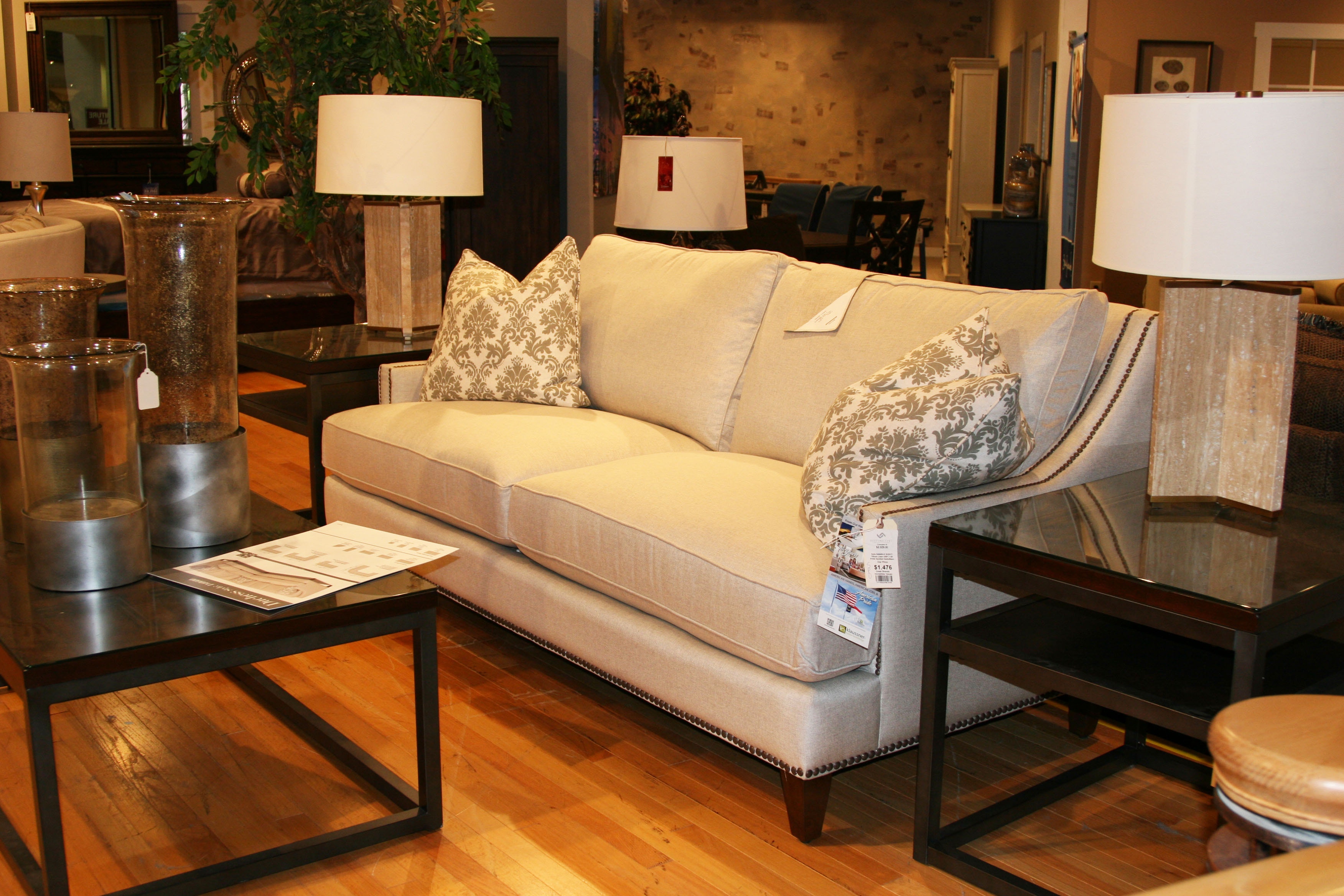 Heritage Furniture Gallery Living Room Sofa By Klaussner Furniture