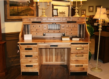 Amish Oak And Cherry Desks Hickory Furniture Mart Hickory Nc
