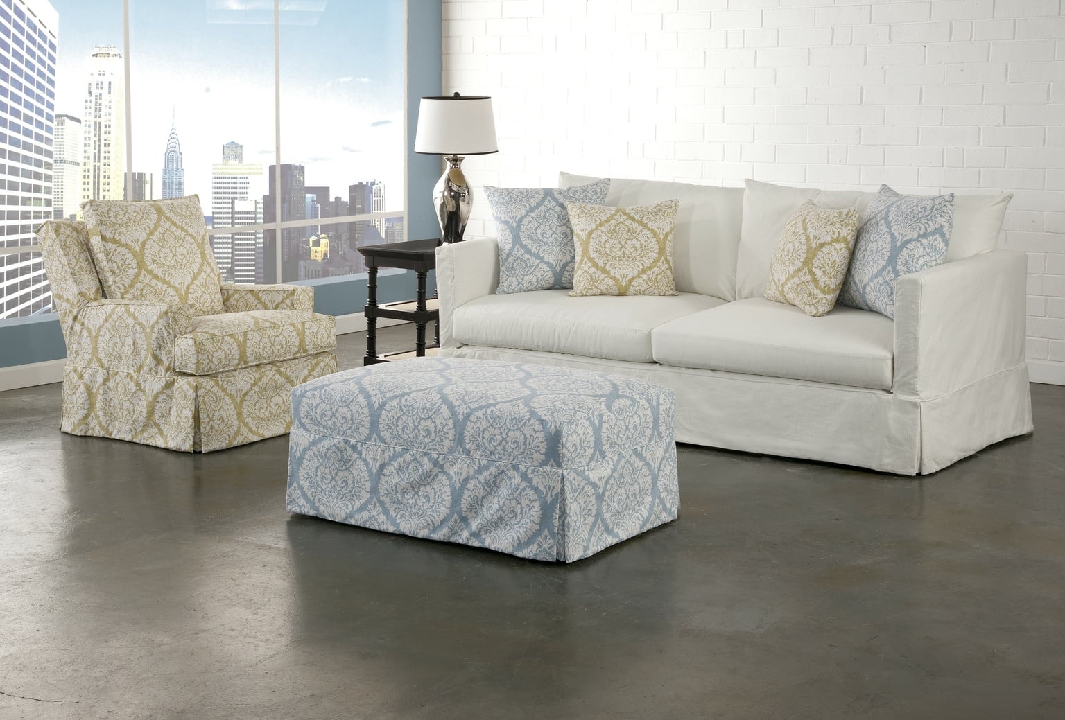 Four Seasons Furniture Ryanne 2 Seat Sofa 70090S