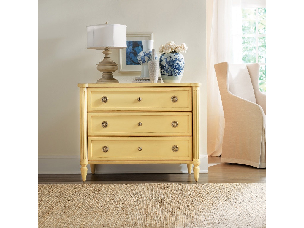 Somerset Bay Home Avingnon Chest SB241
