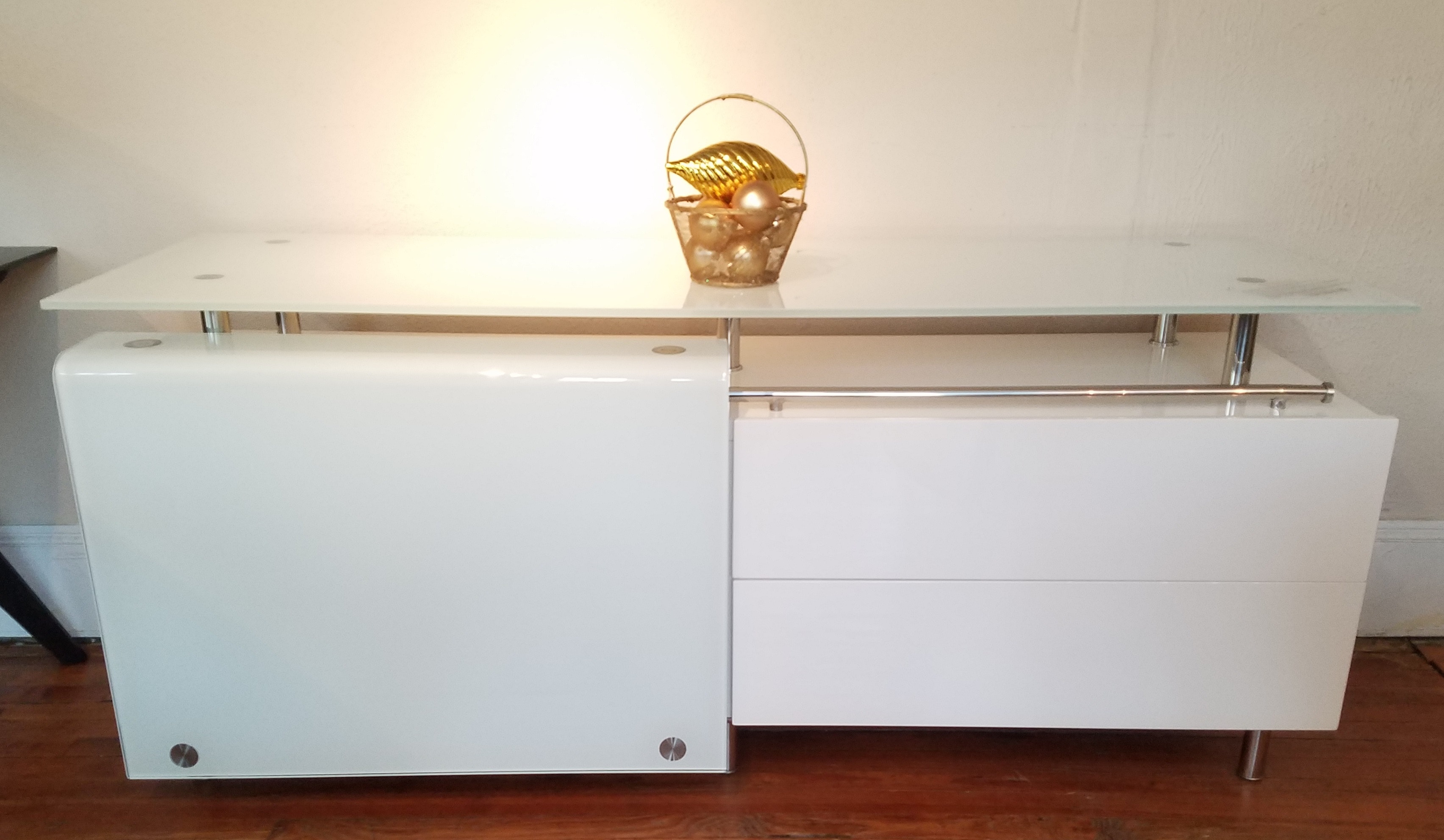 Star International Sliding door buffet E.555-BU3