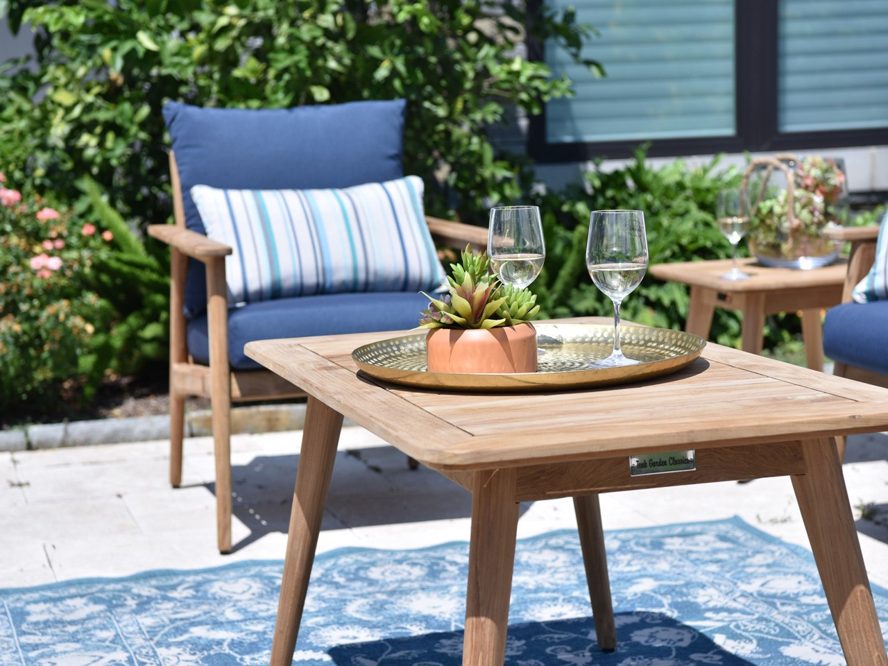 Outdoor Patio Bristol Natural Stain Teak 4 Pc Cushion Sofa Group