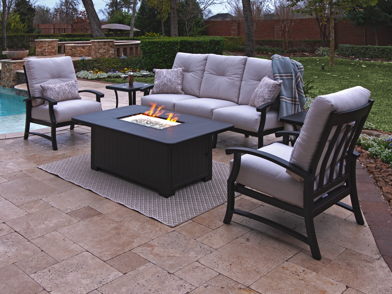 Outdoor Patio Lodge Aged Bronze Aluminum With Essential Flax 4 Pc