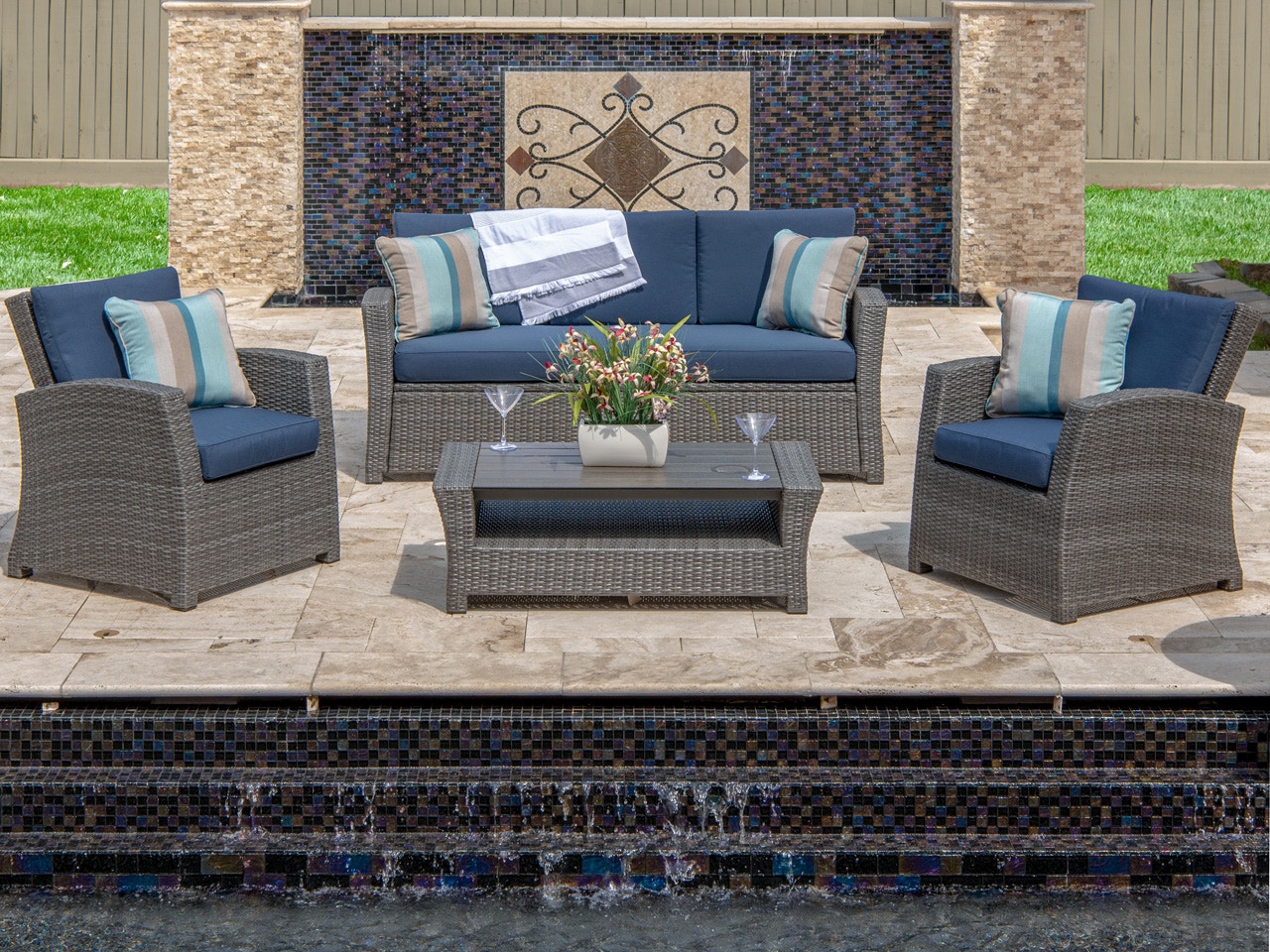 Avalon Weathered Willow Aluminum And Outdoor Wicker 4 Pc Sofa Group