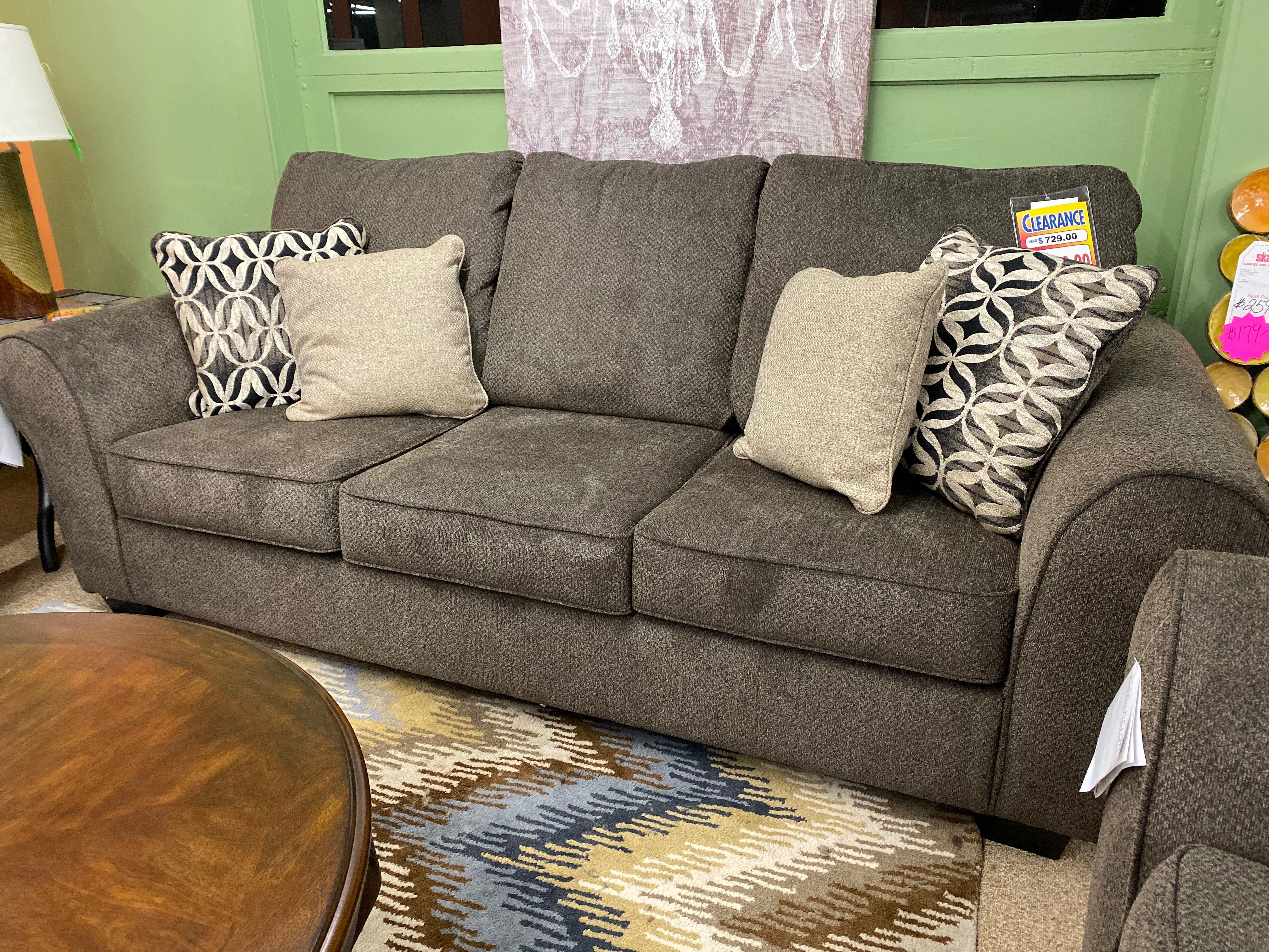 Benchcraft Sofa Skaff Furniture Carpet One Floor Home Flint Mi