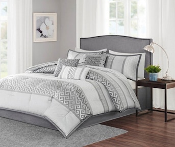 Sealife 6pc Twin Comforter Set with Bed Sheets — Leon's Furniture Saint John