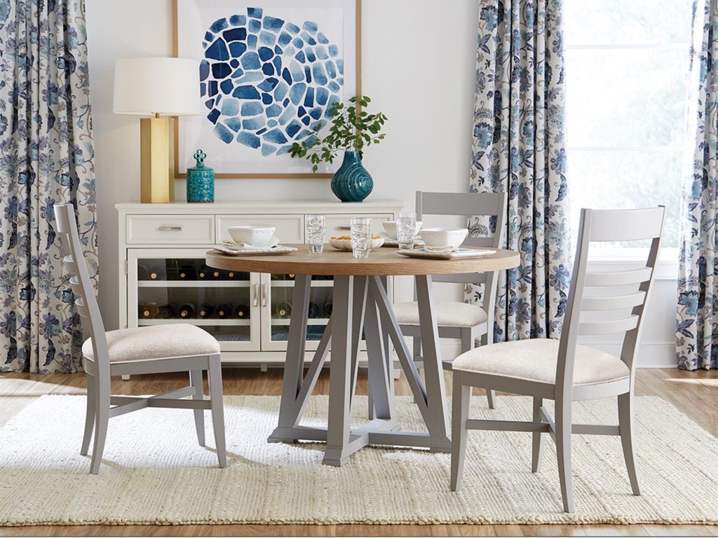 Riverside Osborne Round Dining Table 12151