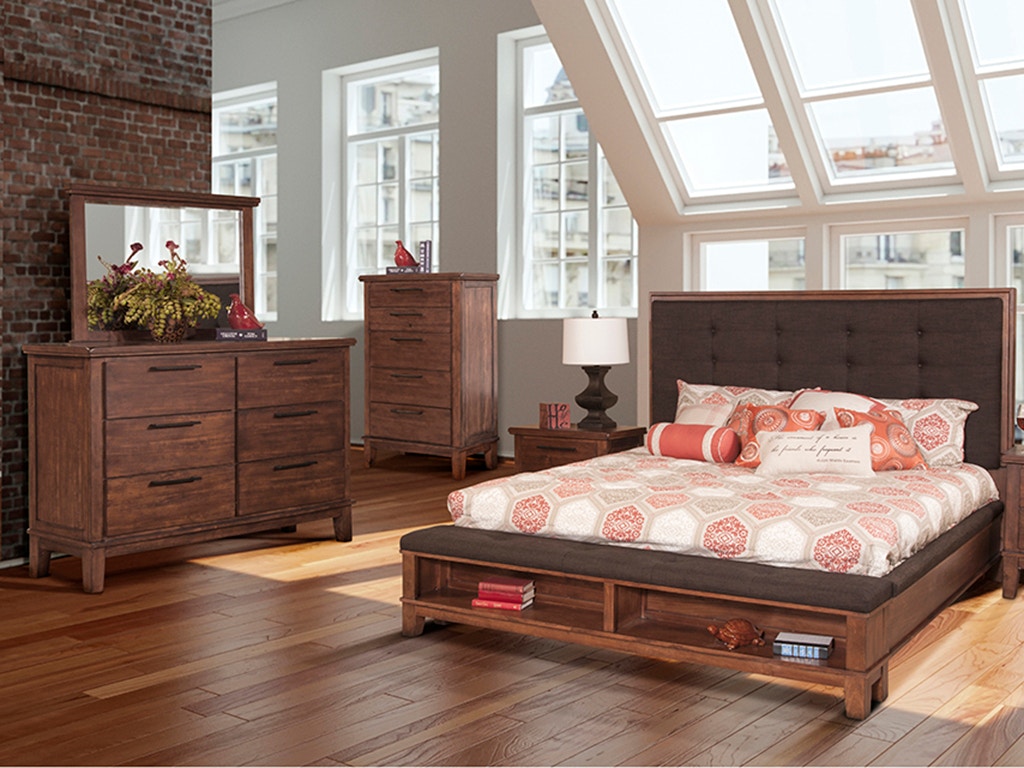 New Classic CAGNEY 4 Piece Set - Queen Bed, Dresser, Mirror, Chest B5944PCCH