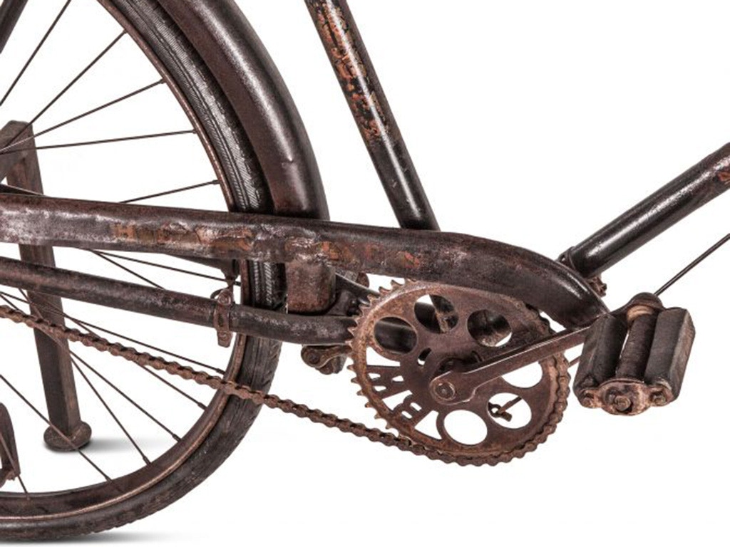 Home Trends & Design Industrial Teak Bicycle Console FIT-BICY-CN