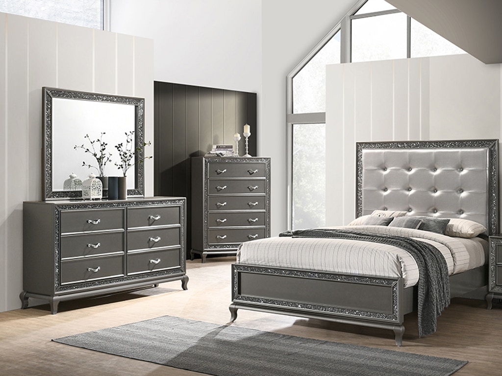 New Classic Bedroom Park Imperial 4 Piece Set - Queen Bed, Dresser, Mirror,  Chest B0931P4PCCH