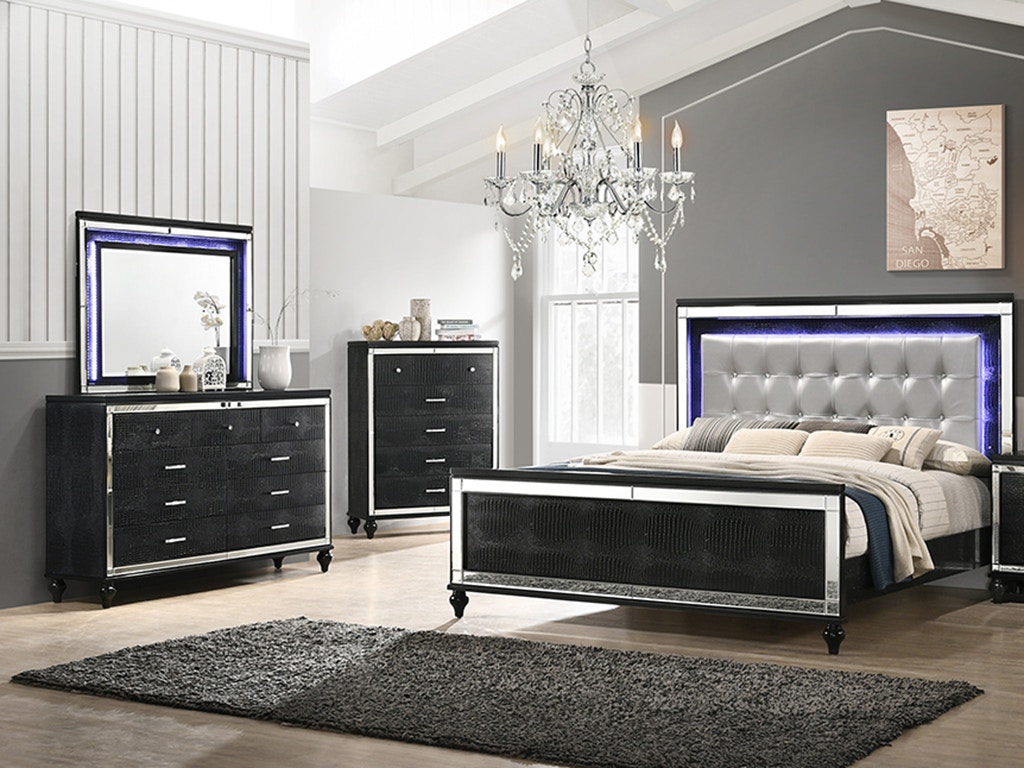 New Classic VALENTINO 4 Piece Set - Queen Bed, Dresser, Lighted Mirror, Chest - BLACK BA96984PCCH