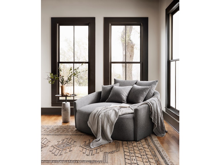 CHLOE MEDIA LOUNGER - Main Image