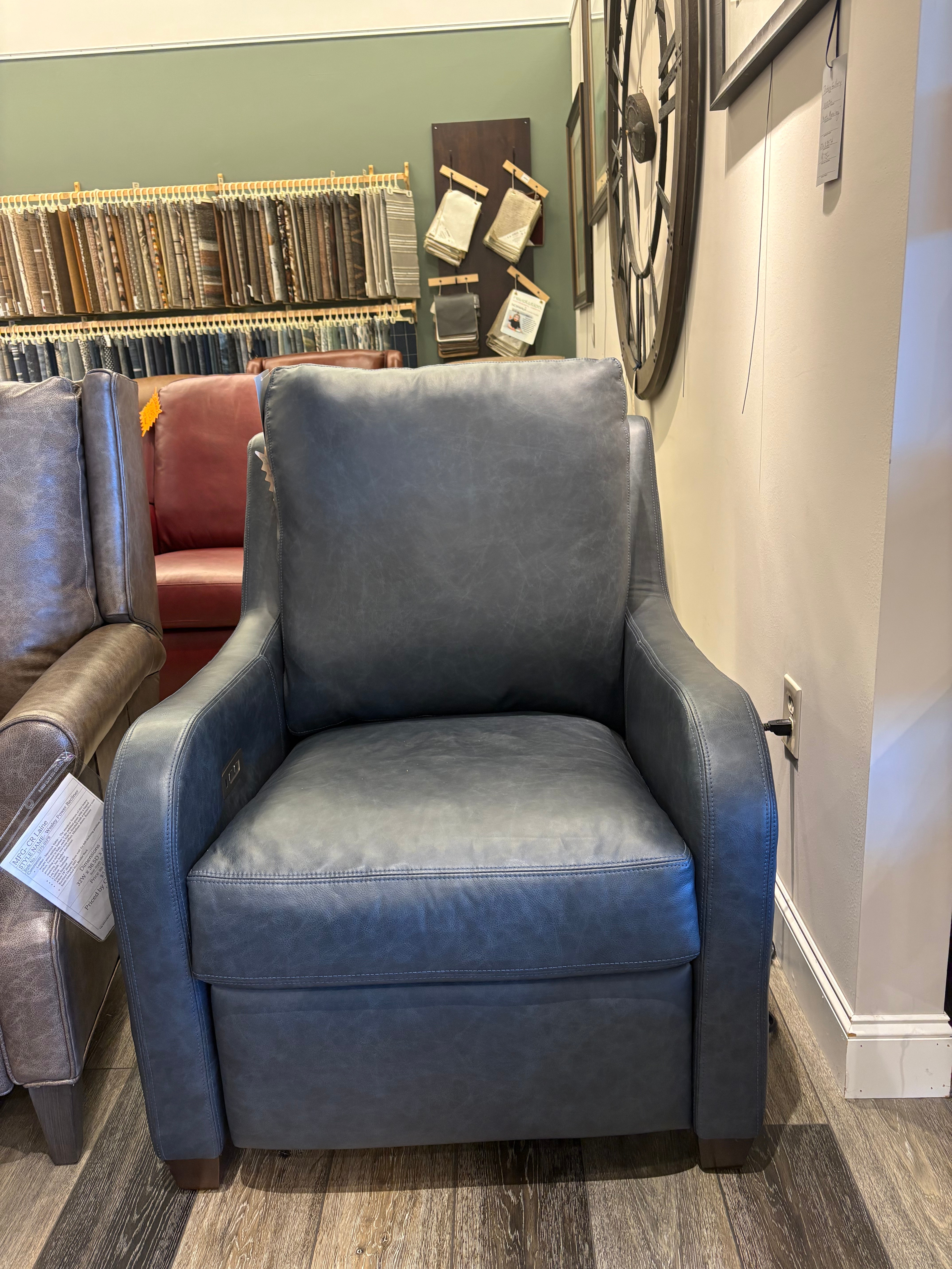 Carolina Custom 714 Luxury Recliner 714-01