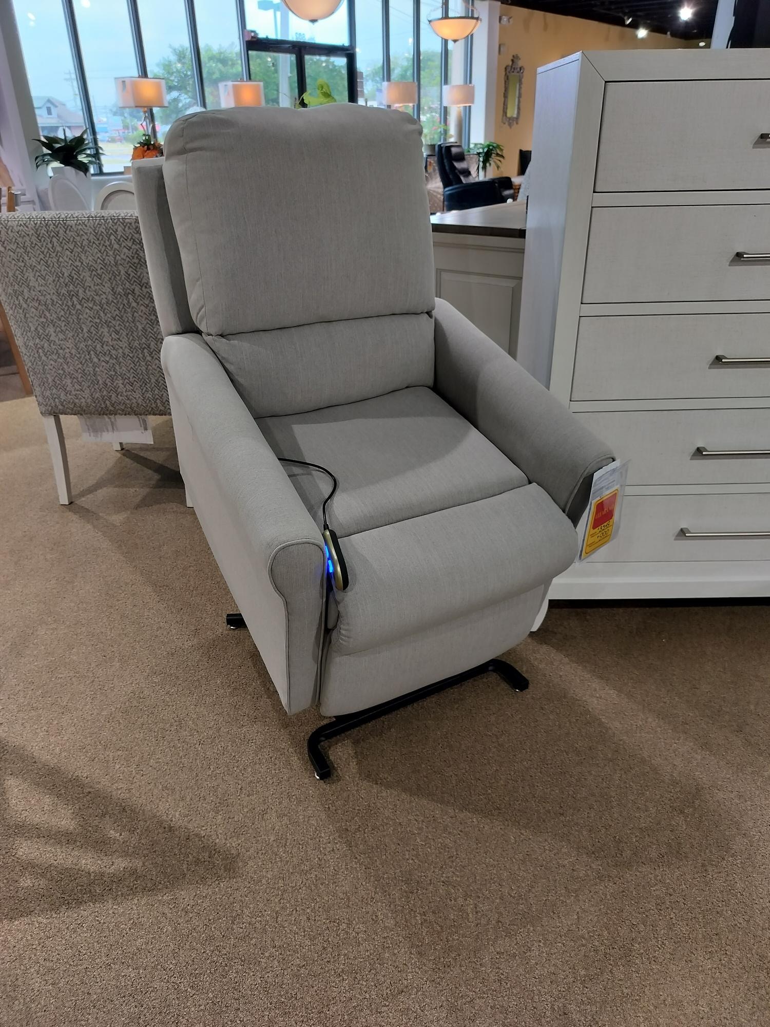 Klaussner LIFT CHAIR 