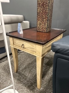 Zimmerman Chair 2834 Custom Wood/ Finish Diamond End Table