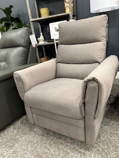 Palliser Furniture 40181-A1 *Customizable Fairview Wallhugger