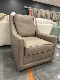 Taylor King KL1211-01S Customizable Larsen Swivel Chair