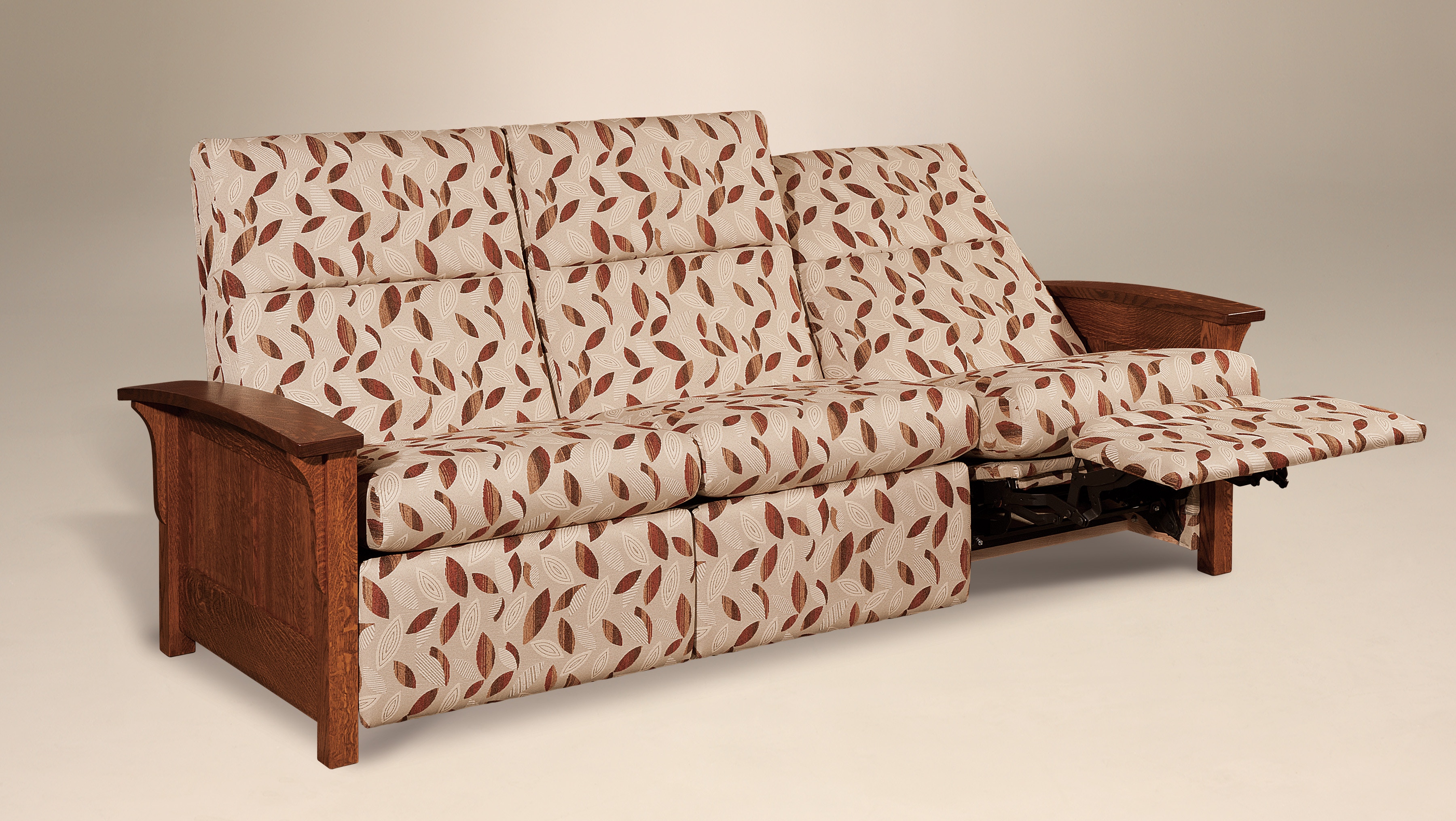  Skyline Panel Sofa Recliner 