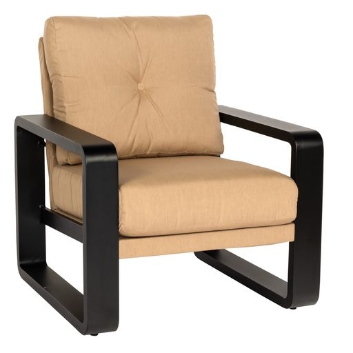 Lounge Chair with Upholstered Back 7D0806
