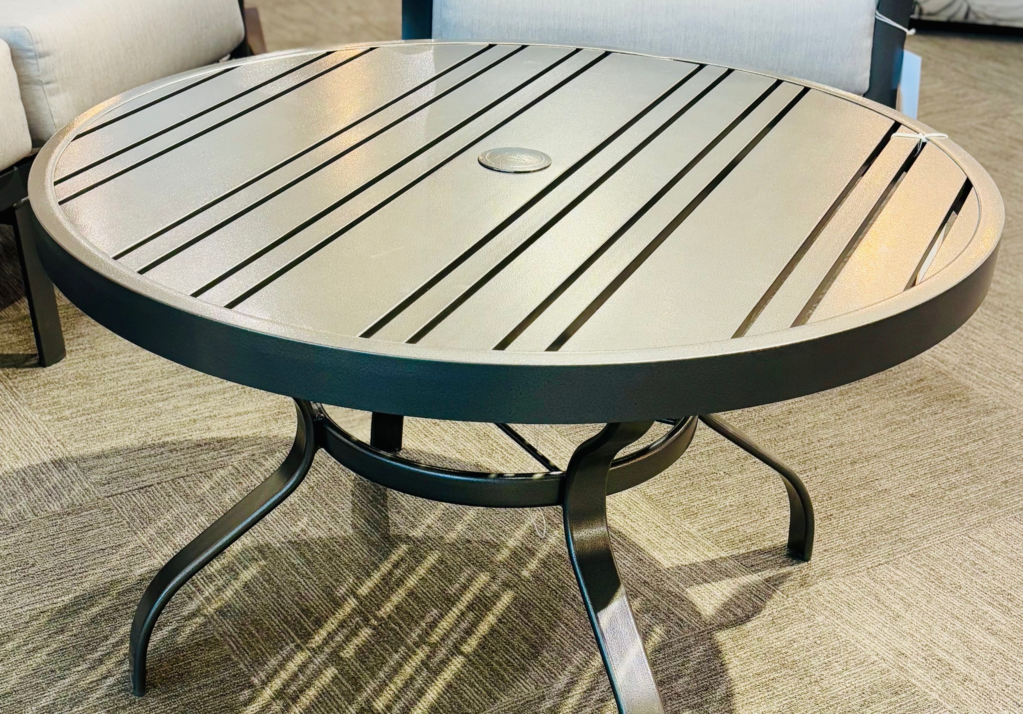  Deluxe Coffee Table Tri-Slat: Clearance $669 