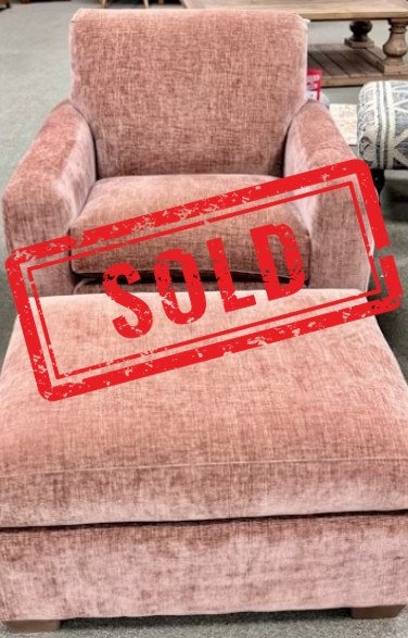  SB 273-40,30 Chair & Ottoman: Clearance $1488 