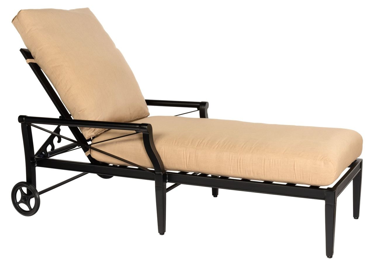 Adjustable Chaise Lounge 51M470