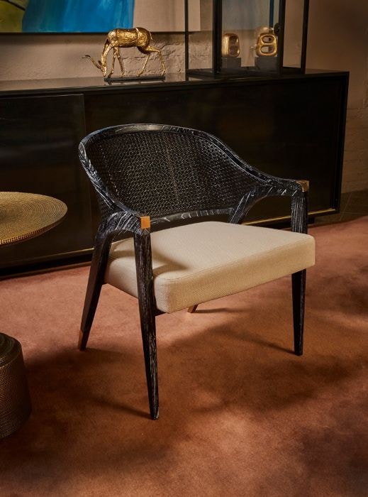  Edward Lounge Chair, Black 