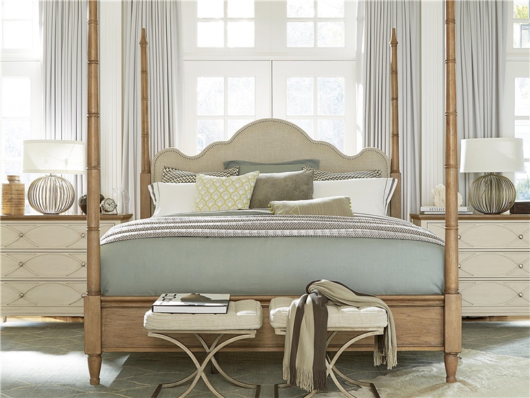 Universal Furniture Maison Poster Bed Set
