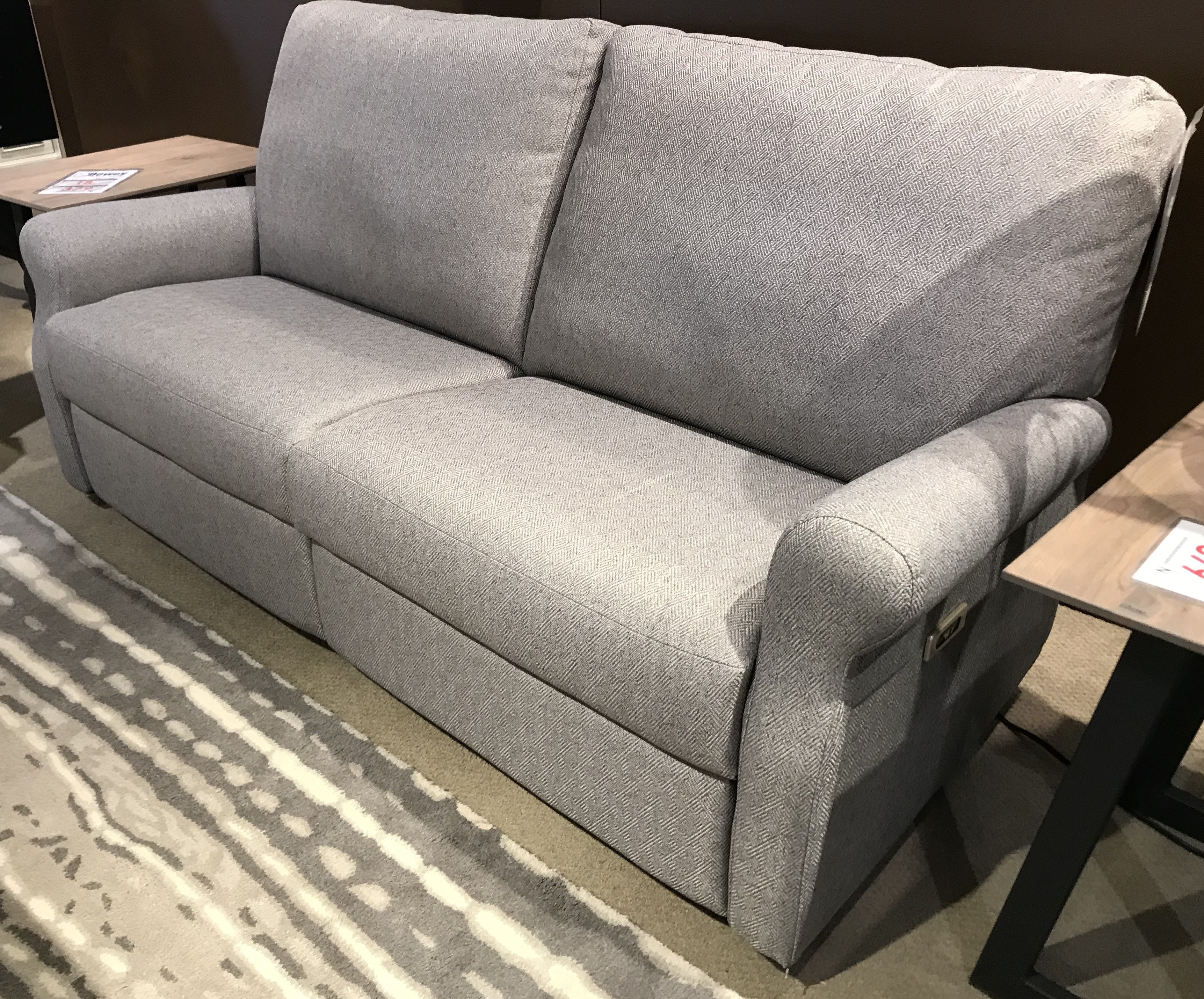 Elran Power Reclining Sofa 80139 Dewey Furniture Vermilion, Sandusky OH