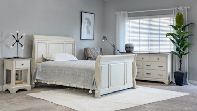 Woodley Brothers Mfg. Louis Philippe Louis Philippe Master Bedroom Set