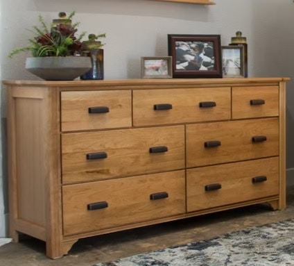 Woodley Brothers Mfg. Highlander 7 Drawer Dresser HLD-7DRDR