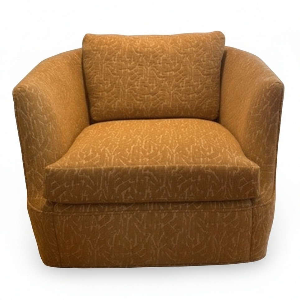  Lucca Swivel Chair 